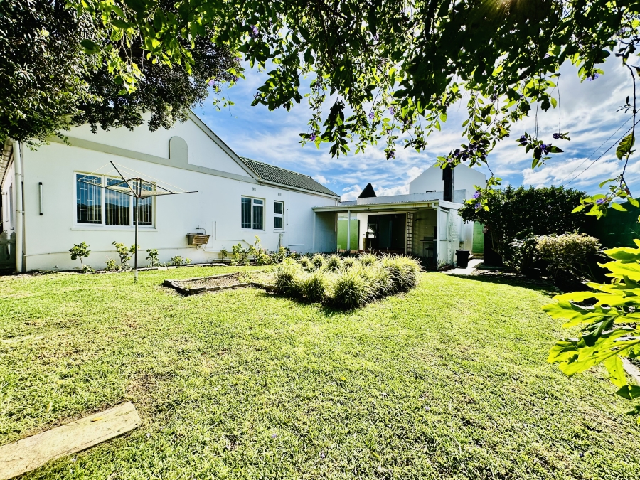 3 Bedroom Property for Sale in Westcliff Western Cape